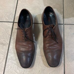 Hugo Boss brown leather dress shoes